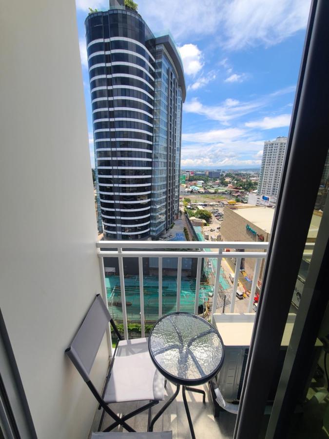 Inspiria Condo Free Airport Pickup For 3 Nights Stay Or More Davao City Εξωτερικό φωτογραφία